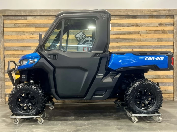 2021 BRP CAN-AM DEFENDER CAB HD-10 LIMITED + 4X4 + D.P.S + 3985 KM SEULEMENT + TOUTE ÉQUIPÉE + RARE & IMPECCABLE A1 