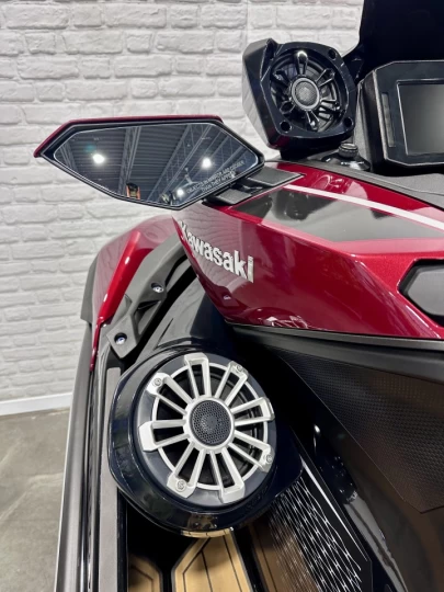 2026 KAWASAKI JET SKI ULTRA 310 LX +JETSOUND AUDIO + SEULEMENT 11 HR + 3 PASSAGERS + TOILE + RARE & A1 