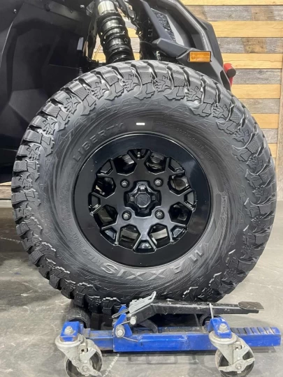 2024 BRP CAN-AM MAVERICK X3 X-RC TURBO RR 200 HP + DPS + 4X4 + 64'' + FOX QS3 + 4351 KM 