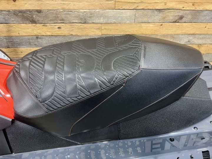 2018 BRP SKI-DOO RENEGADE ENDURO 600 E-TEC 137'' + SUSPENSION A AIR + ROLLERSKI + CONDITION IMPECCABLE A1 