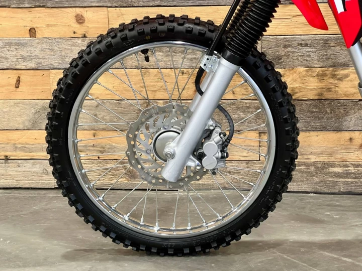 2019 HONDA CRF 125F + MODELE A GROSSE ROUES +/- 20 HR + 4 TEMPS + RARE & CONDITION A1 
