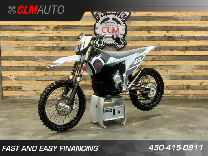 2023 STARK FUTURE VARG ALPHA 80 HP VE-EV-VEHICULE ELECTRIQUE - MX - MOTOCROSS - ENDURO + SEULEMENT 36 HR + CONDITION A1 