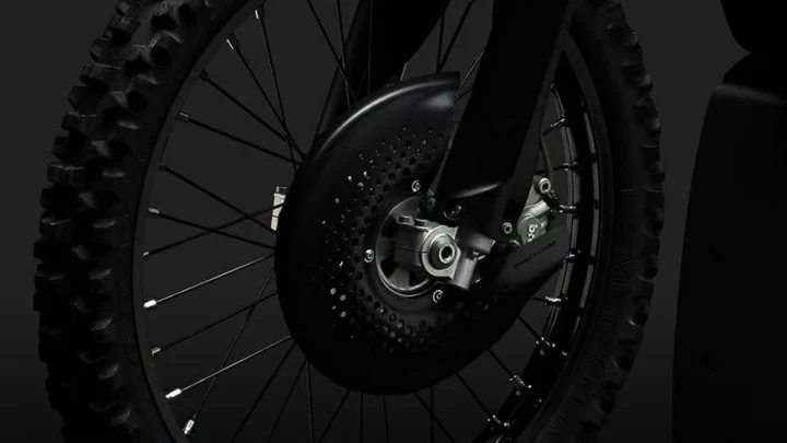 2025 STARK FUTURE VARG EX 60 HP @ 80 HP + LÉGALE SUR LA ROUTE + NEUF 0 KM + GARANTIE 2 ANS 