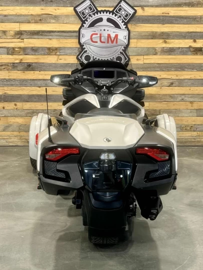 2020 BRP CAN-AM SPYDER RT SE-6 (SEMI-AUTOMATIQUE) + 56770 KM + COULEUR ET MODELE RARE + CONDITION A1 