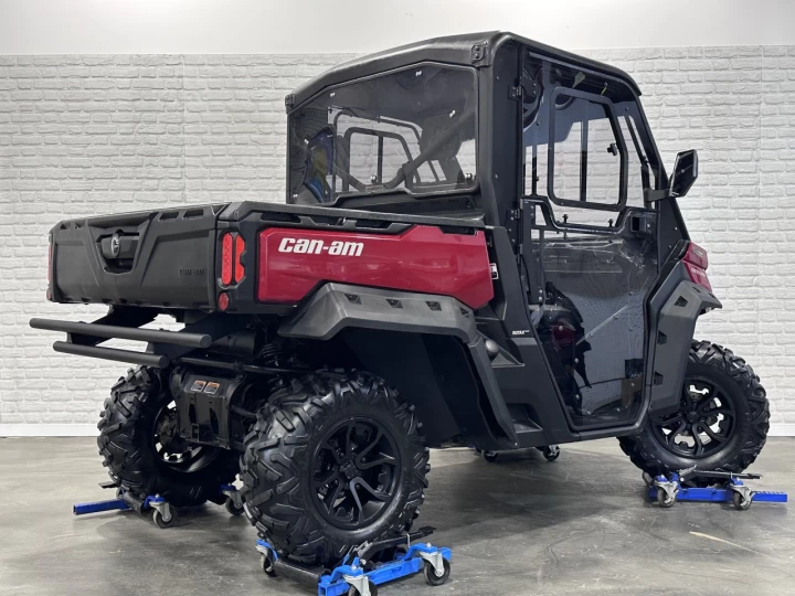 2016 BRP CAN-AM DEFENDER XT HD-10 EFI + 4WD + DPS + CABINE + CHAUFRETTE + 11130 KM + RARE & A1 