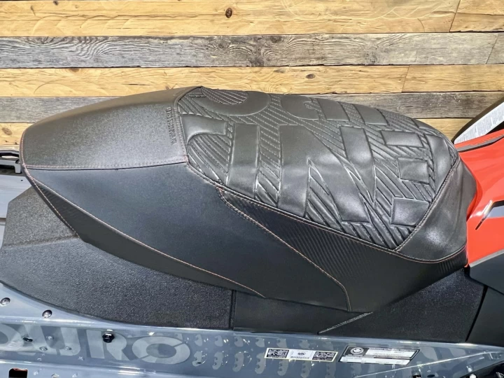 2018 BRP SKI-DOO RENEGADE ENDURO 600 E-TEC 137'' + SUSPENSION A AIR + ROLLERSKI + CONDITION IMPECCABLE A1 