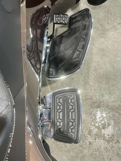 2013 BRP CAN-AM SPYDER RT LIMITED SE-5 (SEMI-AUTOMATIQUE) + SEULEMENT 45618 KM + COULEUR RARE & CONDITION A11 