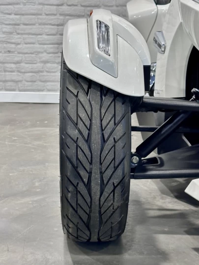 2013 BRP CAN-AM SPYDER RT LIMITED SE-5 (SEMI-AUTOMATIQUE + ENSEMBLE CHROME + DOSSIER + 43092 KM + RARE & A1 