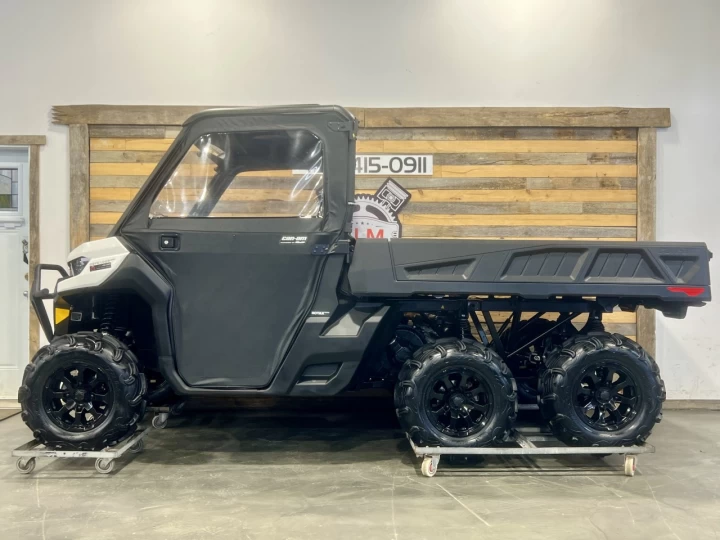 2022 BRP CAN-AM DEFENDER HD-10 + DPS + 6X6 + SEULEMENT 2556 KM + ULTRA RARE & A1 