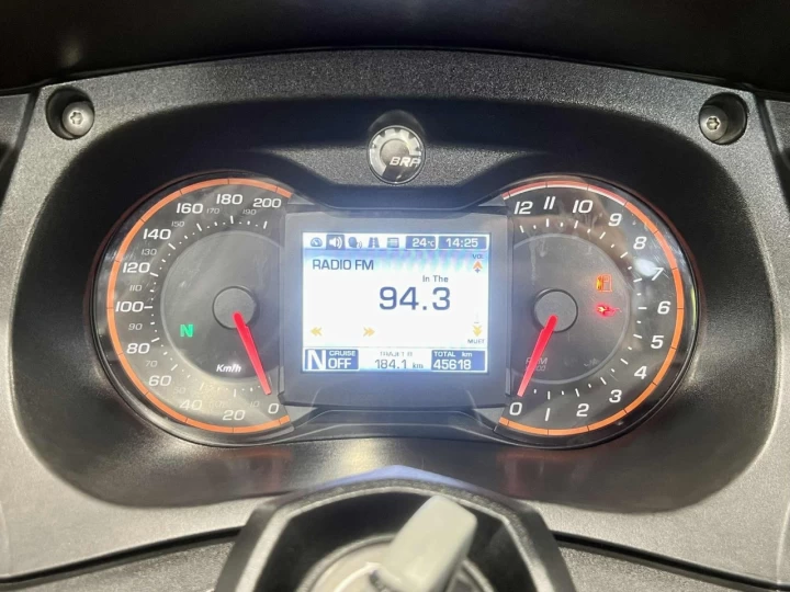 2013 BRP CAN-AM SPYDER RT LIMITED SE-5 (SEMI-AUTOMATIQUE) + SEULEMENT 45618 KM + COULEUR RARE & CONDITION A11 