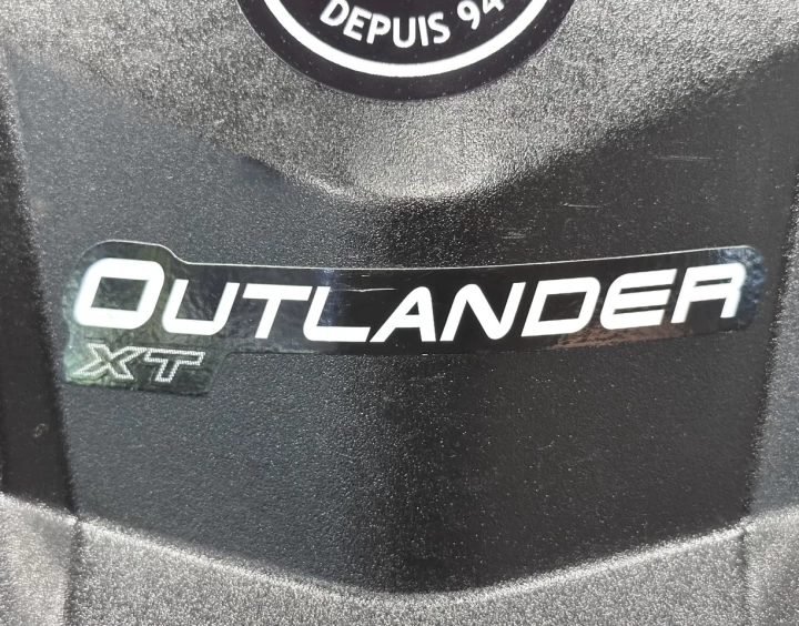 2017 BRP CAN-AM OUTLANDER XT 1000R EFI + 4WD + DPS + 10236 KM + RARE & A1 