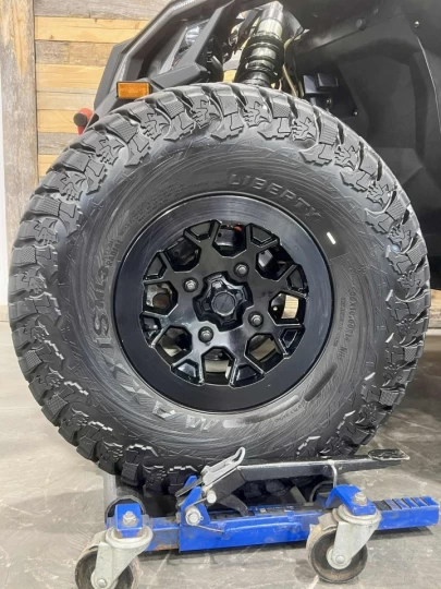 2024 BRP CAN-AM MAVERICK X3 X-RC TURBO RR 200 HP + DPS + 4X4 + 64'' + FOX QS3 + 4351 KM 