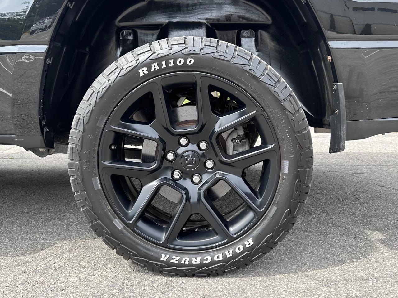 2022 DODGE RAM 1500 SPORT EDITION MIDNIGHT 5.7L HEMI 4WD CREW CAB + RARE & A1  Image principale