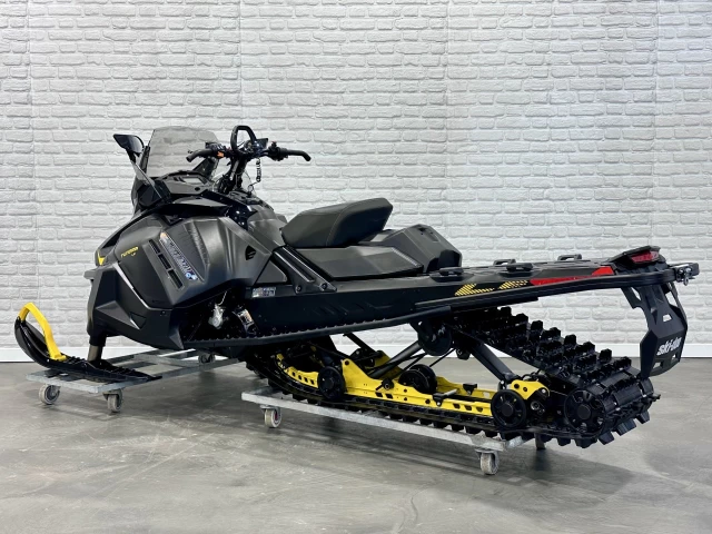 BRP SKI-DOO TUNDRA L.E 600 ACE EFI LT-LONG TRACK 154'' + REV GEN4 + SEULEMENT 808 KM + RARE  2026