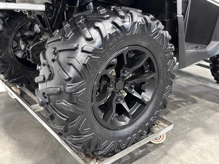 2017 BRP CAN-AM OUTLANDER XT 1000R EFI + 4WD + DPS + 10236 KM + RARE & A1 