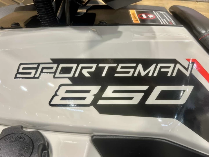 2023 POLARIS SPORTSMAN 850 EFI ULTIMATE TRAIL + 4X4 + EPS + SEULEMENT 534 KM / 34 HR + CONDITION A1 