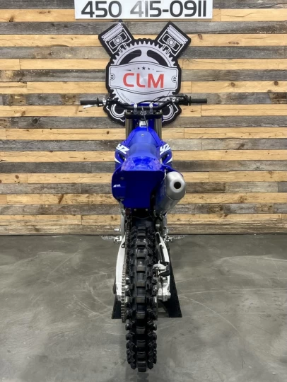 2025 YAMAHA YZ 450F EFI + 4 TEMPS + SEULEMENT 21 HR + RARE & CONDITION A1 