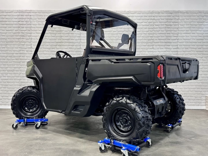 2017 BRP CAN-AM DEFENDER HD-5 EFI + 4WD + DPS + 3 PASSAGERS + SEULEMENT 4697 KM + RARE & PROPRE 