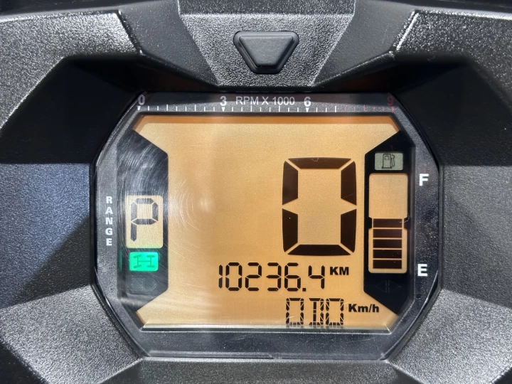 2017 BRP CAN-AM OUTLANDER XT 1000R EFI + 4WD + DPS + 10236 KM + RARE & A1 