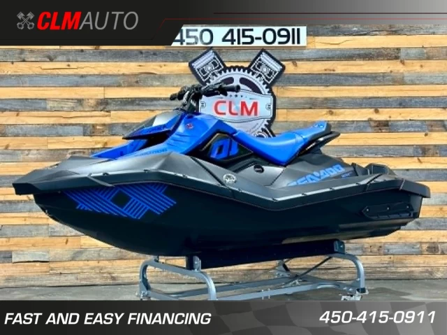 BRP SEA-DOO SPARK TRIXX 2UP +IBR + VTS + 48 HR SEULEMENT + RARE & A1  2023