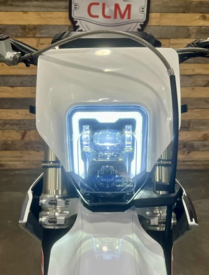 2023 STARK FUTURE VARG ALPHA 80 HP VE-EV-VEHICULE ELECTRIQUE - MX - MOTOCROSS - ENDURO + SEULEMENT 36 HR + CONDITION A1 