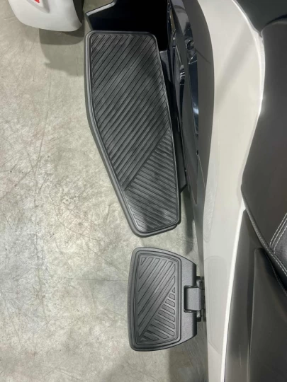2020 BRP CAN-AM SPYDER RT SE-6 (SEMI-AUTOMATIQUE) + 56770 KM + COULEUR ET MODELE RARE + CONDITION A1 