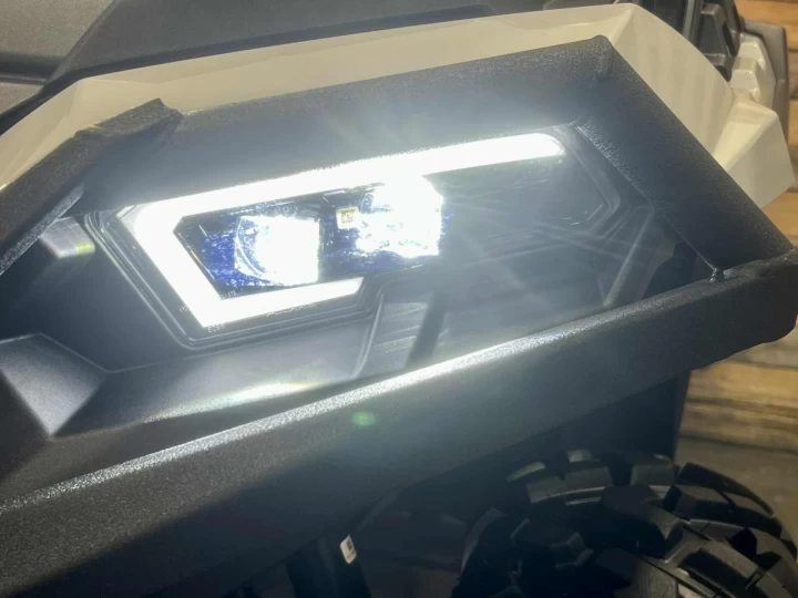 2023 POLARIS SPORTSMAN 850 EFI ULTIMATE TRAIL + 4X4 + EPS + SEULEMENT 534 KM / 34 HR + CONDITION A1 