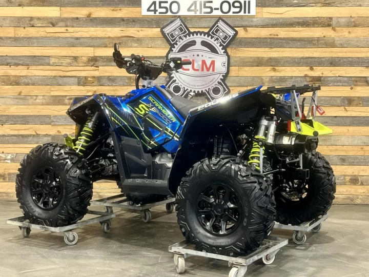 2023 POLARIS SCRAMBLER XP 1000 VERSION ''S'' + 4X4 + EPS + SEULEMENT 2235 KM + GARANTIE JANVIER 2027 + LOOK INCROYABLE 