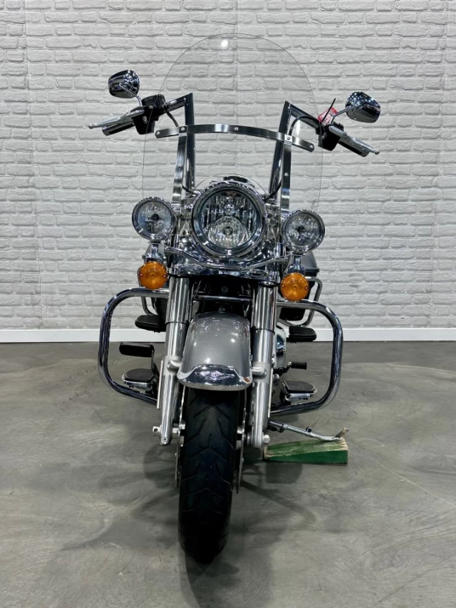 HARLEY DAVIDSON FLHR ROAD KING 107 p.c = 1746 cc EFI + SEULEMENT 29173 KM + RARE & A1  2022