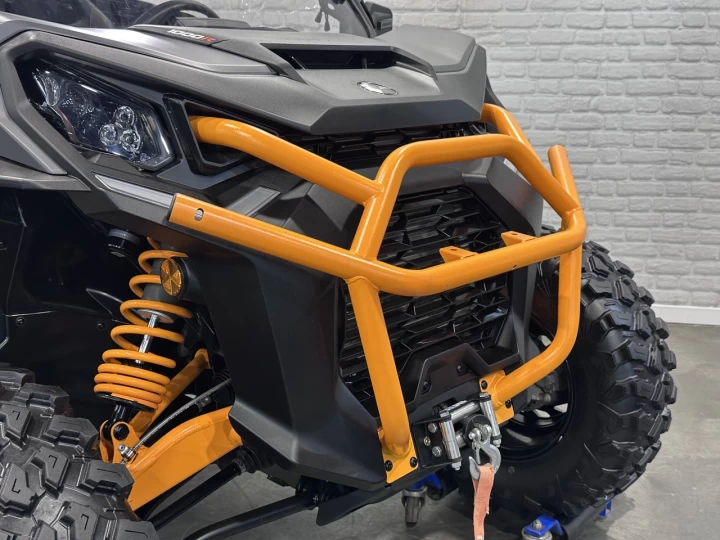 2025 BRP CAN-AM COMMANDER XT-P 1000R EFI + 4WD + DPS + FOX + CABINE + SEULEMENT 1049 KM + RARE & IMPECCABLE A1 