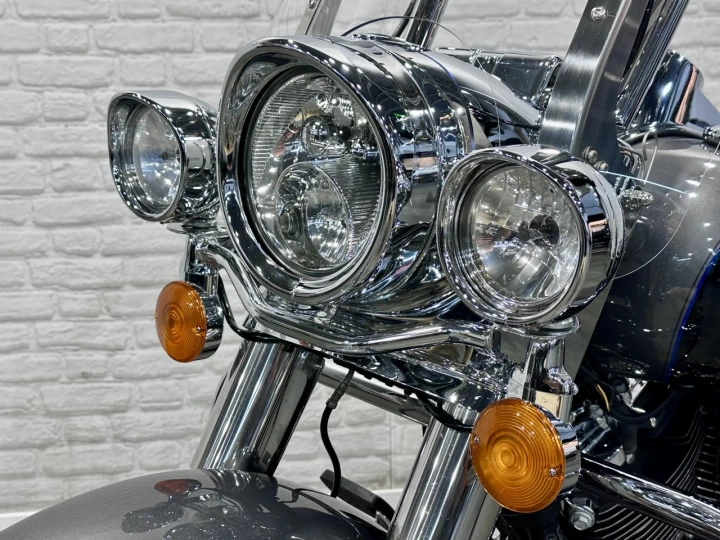 2022 HARLEY DAVIDSON FLHR ROAD KING 107 p.c = 1746 cc EFI + SEULEMENT 29173 KM + RARE & A1 