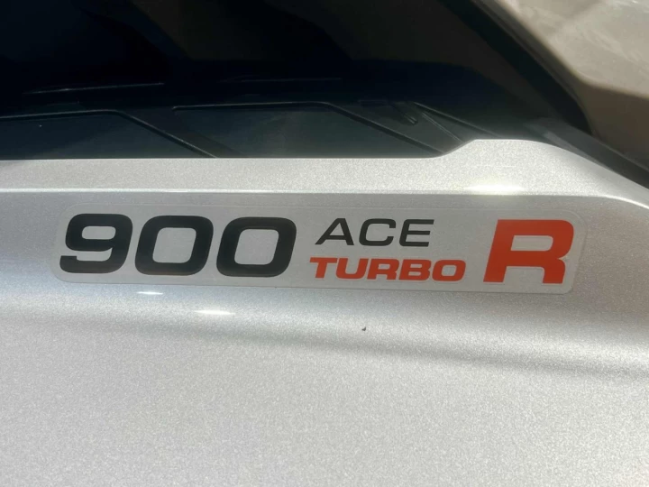 2024 BRP SKI-DOO RENEGADE X-RS 900 ACE TURBO ''R'' 180 H.P + PLATEFORME REV GEN5 + 7911 KM + CONDITION A1 