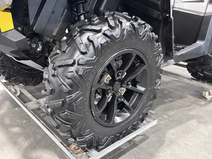 2017 BRP CAN-AM OUTLANDER XT 1000R EFI + 4WD + DPS + 10236 KM + RARE & A1 