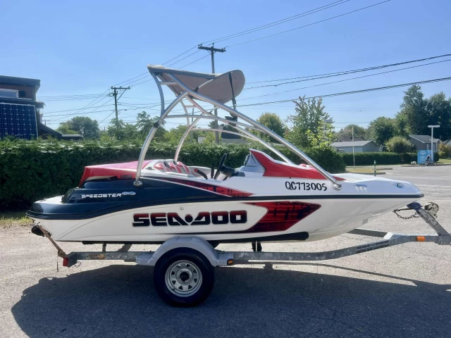 BRP SEA-DOO SPEEDSTER 150 ROTAX 215 HP + TOUR + TOIT BIMINI + RADIO + REMORQUE + SEULEMENT 98 HEURES  2007