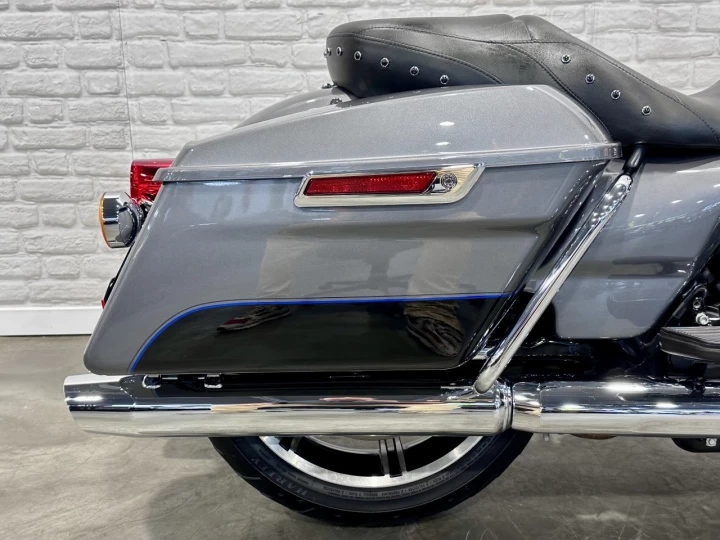 2022 HARLEY DAVIDSON FLHR ROAD KING 107 p.c = 1746 cc EFI + SEULEMENT 29173 KM + RARE & A1 