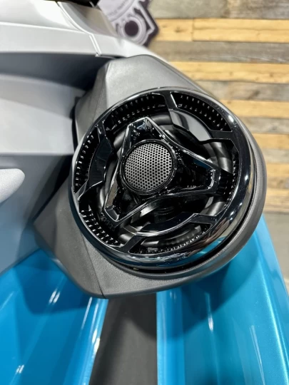 2025 BRP SEA-DOO GTX LIMITED 325 HP + IBR + VTS + IDF + AUDIO + ECRAN 10'' + 3 PASSAGGERS + SEULEMENT 4 HR + COULEUR RARE & A1 