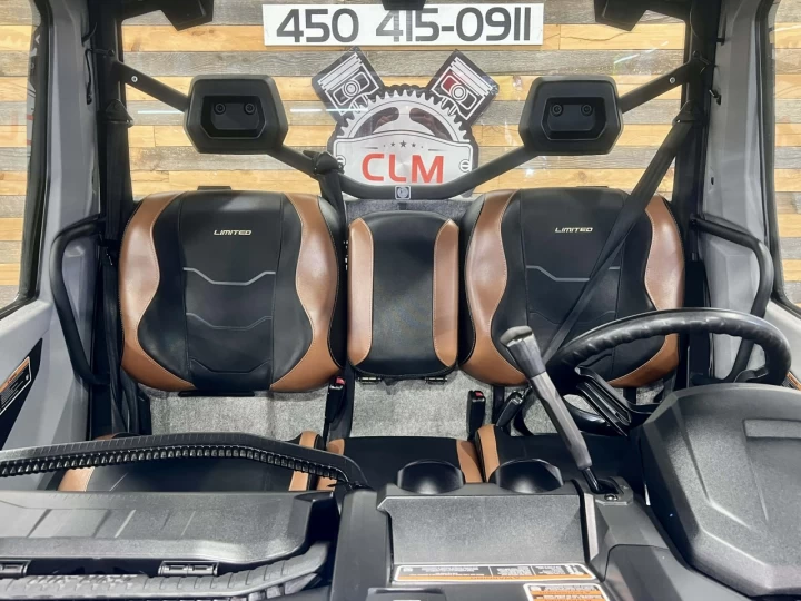 2021 BRP CAN-AM DEFENDER CAB HD-10 LIMITED + 4X4 + D.P.S + 3985 KM SEULEMENT + TOUTE ÉQUIPÉE + RARE & IMPECCABLE A1 