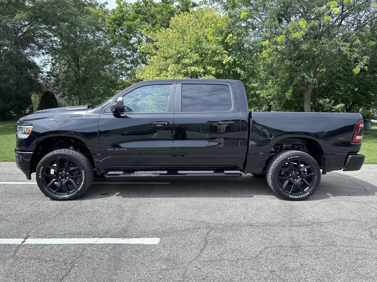 2022 DODGE RAM 1500 SPORT EDITION MIDNIGHT 5.7L HEMI 4WD CREW CAB + RARE & A1  Image principale