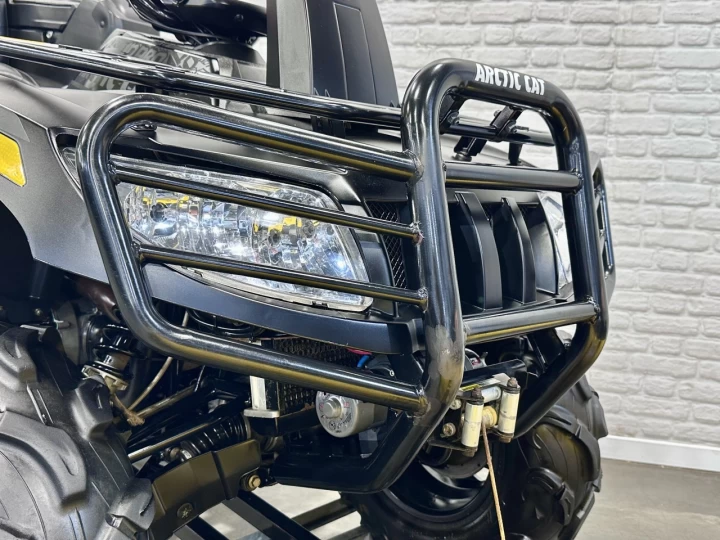 2015 ARCTIC CAT MUD PRO 1000 EFI LIMITED + 4WD + EPS + SEULEMENT 2871 KM + PELLE A NEIGE + 2 PASSAGERS + RARE & A1 
