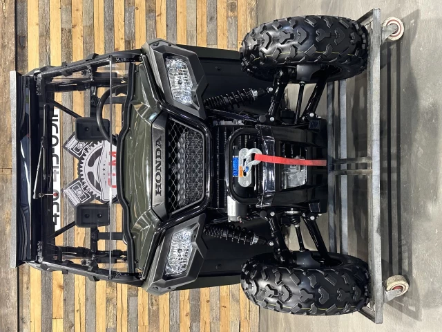 HONDA PIONEER 520 4WD + CABINE FERMÉ + PLUSIEURS OPTIONS $$$ + RARE & A1  2026