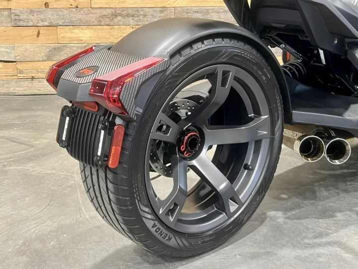 2022 BRP CAN-AM RYKER SPORT 900 ACE EFI + SEULEMENT 8724 KM + ENSEMBLE CARBON + BANC PASSAGER + MUFFLLER + A1 