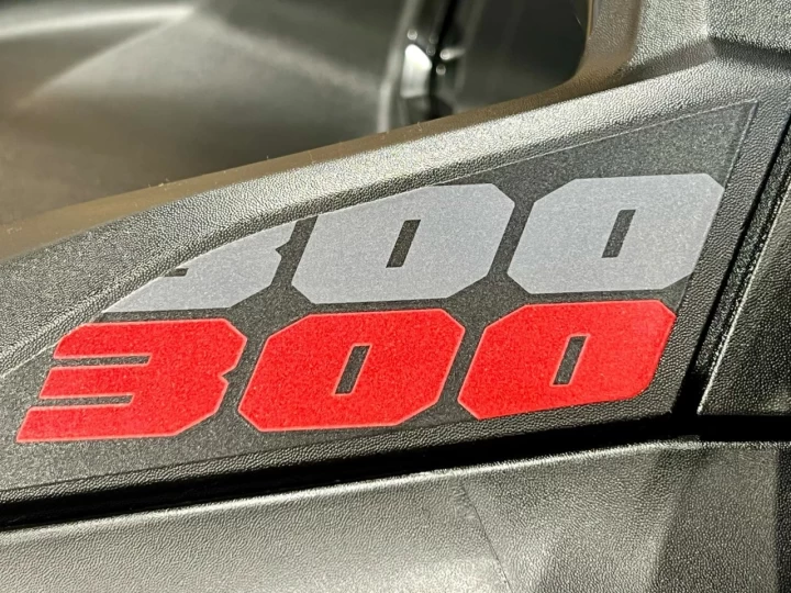 2026 BRP SEA-DOO GTR-X 300 HP + IBR + VTS + AUDIO PREMIUM + 3 PASSAGERS + 4 HR SEULEMENT + GARANTIE + RARE & A1 