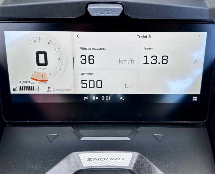 2026 BRP SKI-DOO RENEGADE ENDURO 900 ACE EFI 137'' + ECRAN 10'' + SUSPENSION A AIR + BAS KM + RARE & A1 