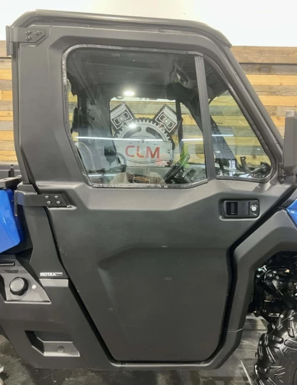 2021 BRP CAN-AM DEFENDER CAB HD-10 LIMITED + 4X4 + D.P.S + 3985 KM SEULEMENT + TOUTE ÉQUIPÉE + RARE & IMPECCABLE A1 