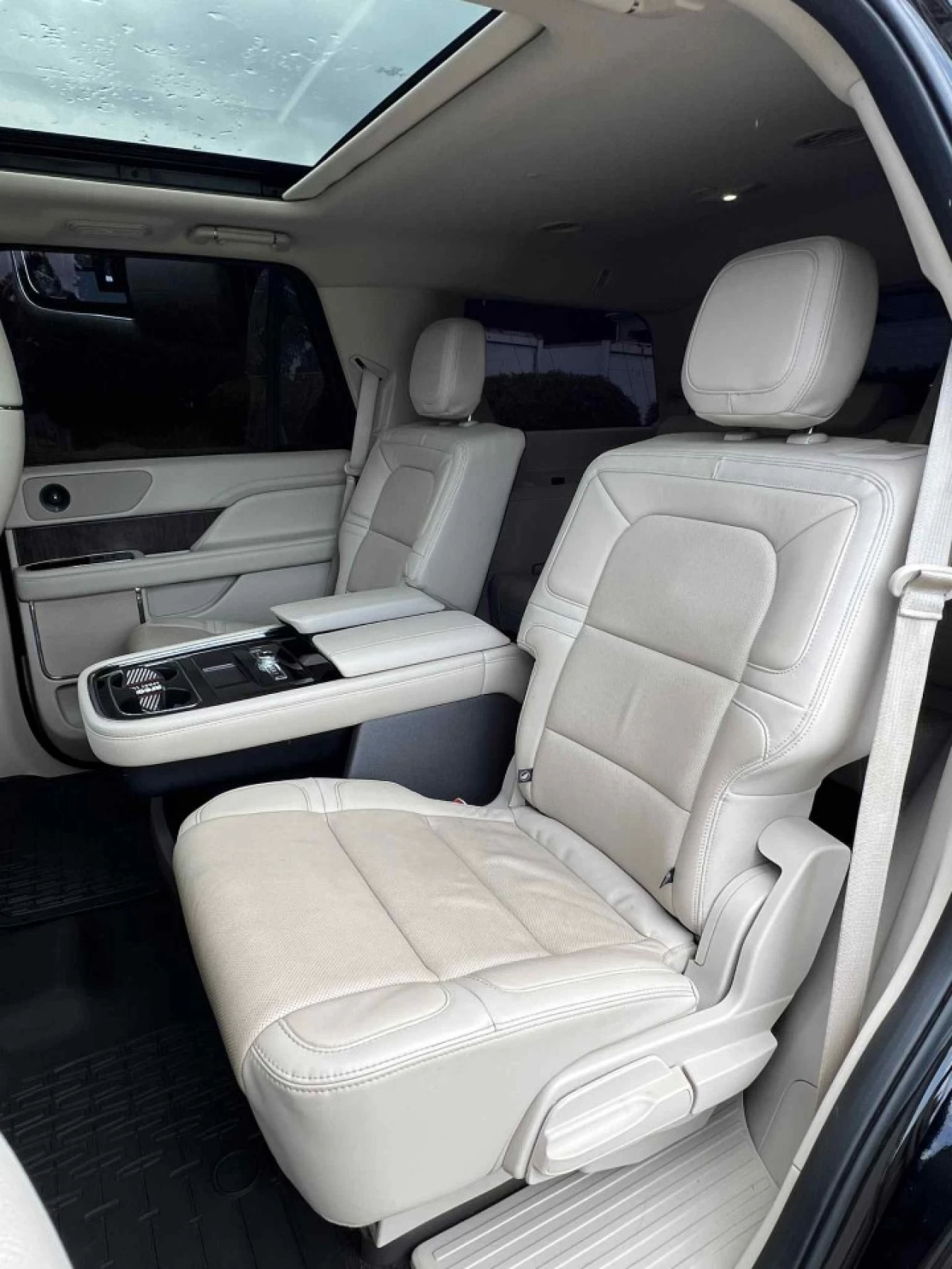2021 LINCOLN NAVIGATOR EDITION RESERVE + MAGS 22'' + 7 PASSAGERS + TOUTE ÉQUIPÉE  Main Image