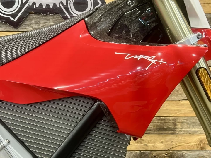 2025 STARK FUTURE VARG EX 60 HP @ 80 HP + LÉGALE SUR LA ROUTE + NEUF 0 KM + GARANTIE 2 ANS 