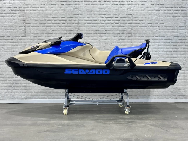 2025 BRP SEA-DOO EDITION WAKE 170 H.P + IBR + VTS + IDF + TOUR & RACK + 3 PASSAGERS + RARE 
