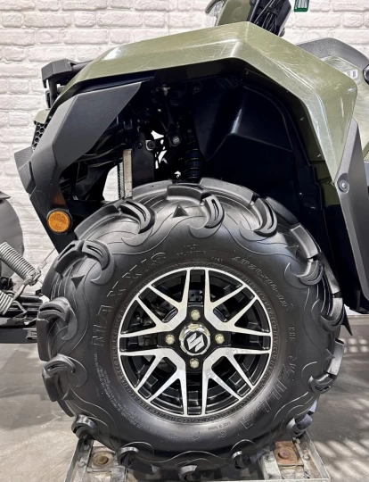 2023 SUZUKI KING QUAD 750 AXI + 4WD + EPS + SEULEMENT 1257 KM + BIEN ÉQUIPÉE + RARE & A1 