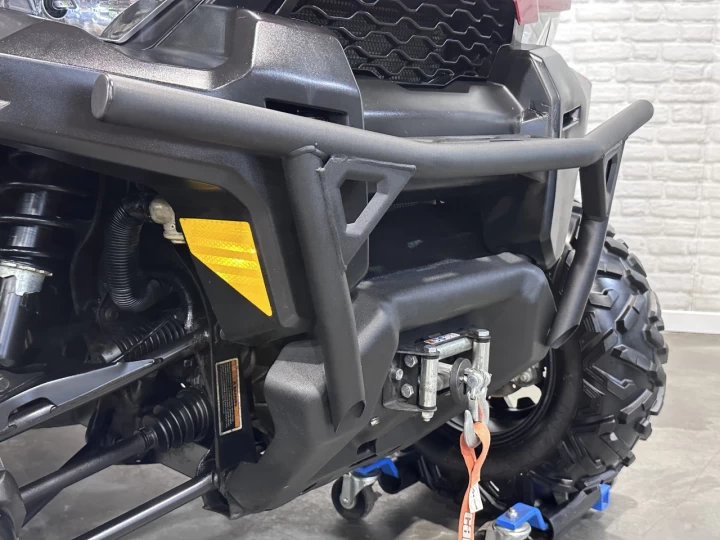 2016 BRP CAN-AM DEFENDER XT HD-10 EFI + 4WD + DPS + CABINE + CHAUFRETTE + 11130 KM + RARE & A1 