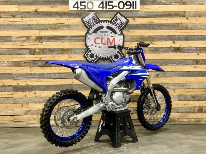 2025 YAMAHA YZ 450F EFI + 4 TEMPS + SEULEMENT 21 HR + RARE & CONDITION A1 